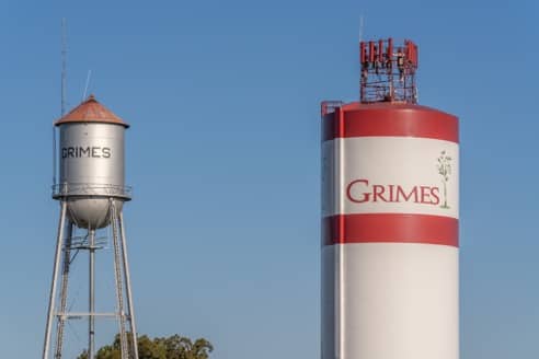 Water tower in the city of Grimes Iowa